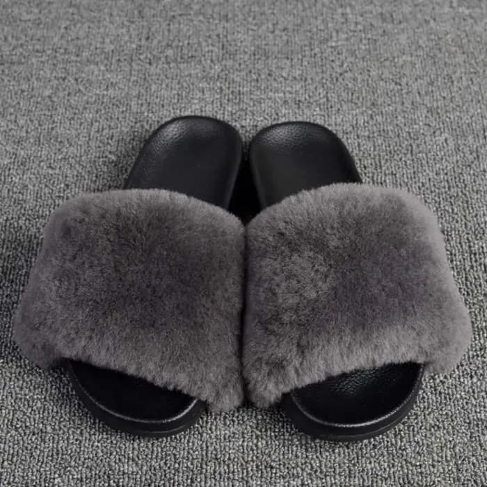 Pantoufles en vraie fourrure de laine pour femmes