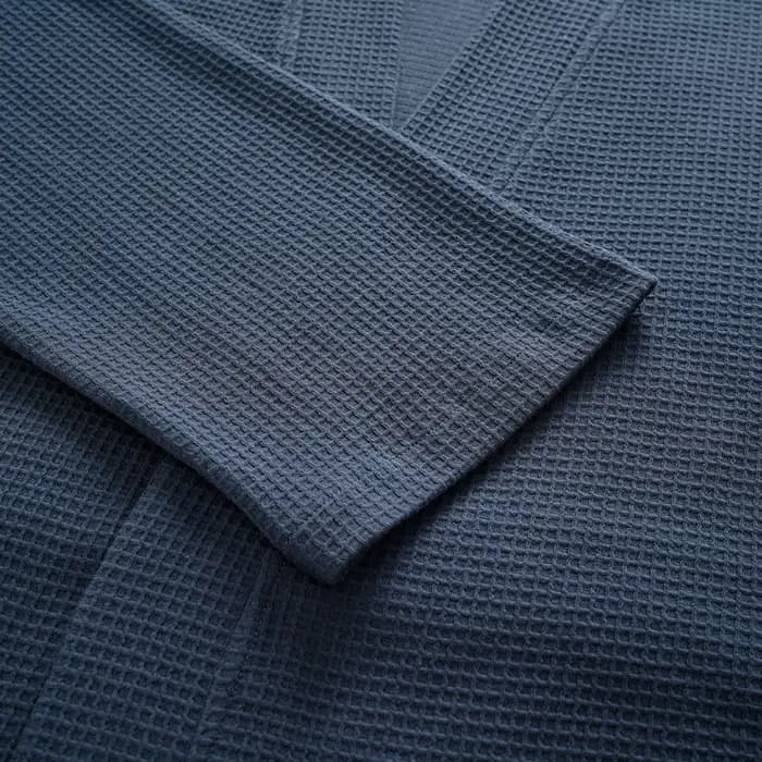 Peignoir pour hommes Premium - Tissage gaufré 100 % coton en bleu saphir avec col en V et ceinture à nouer Robe kimono gaufrée de luxe - Respirant