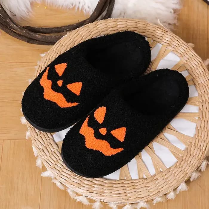 Pantoufles de citrouille d'halloween confortables pour femmes