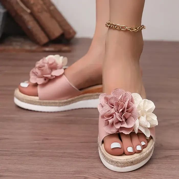 Pantoufles compensées à décor de fleurs roses pour femmes