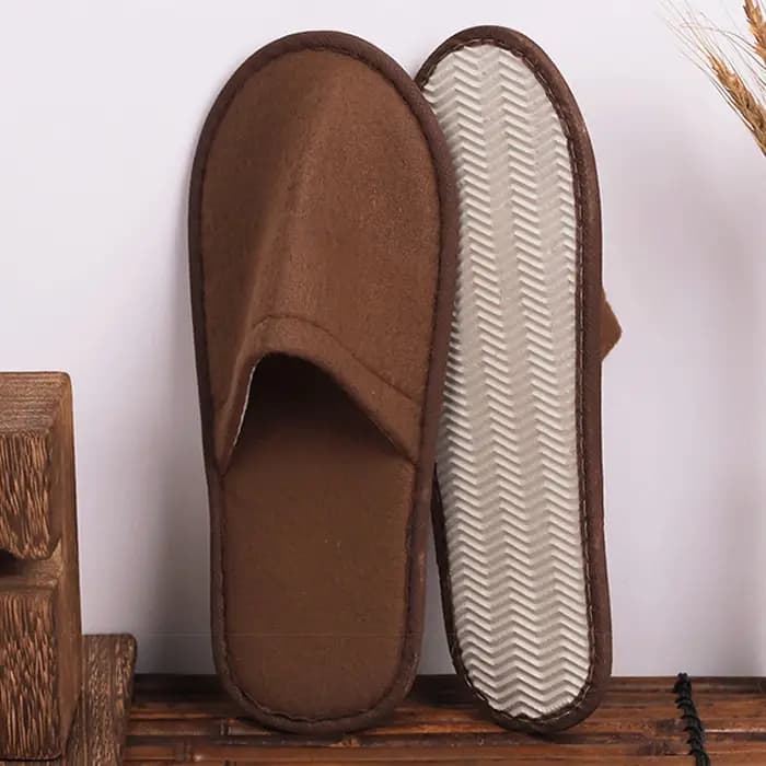 Pantoufles portables pour invités à la maison
