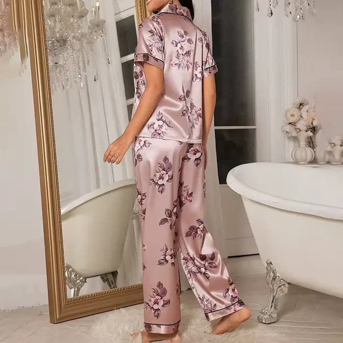 Pyjama en satin à imprimé floral pour femmes