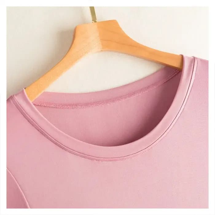 Robe en soie tricotée couleur unie