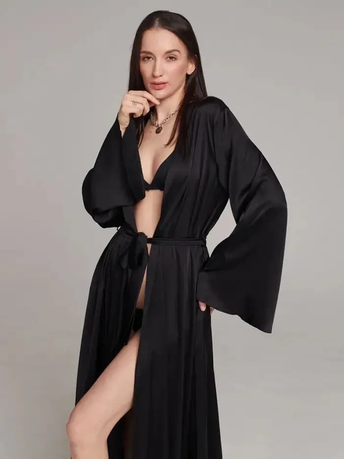 Robe de nuit en Satin blanc et noir pour femmes