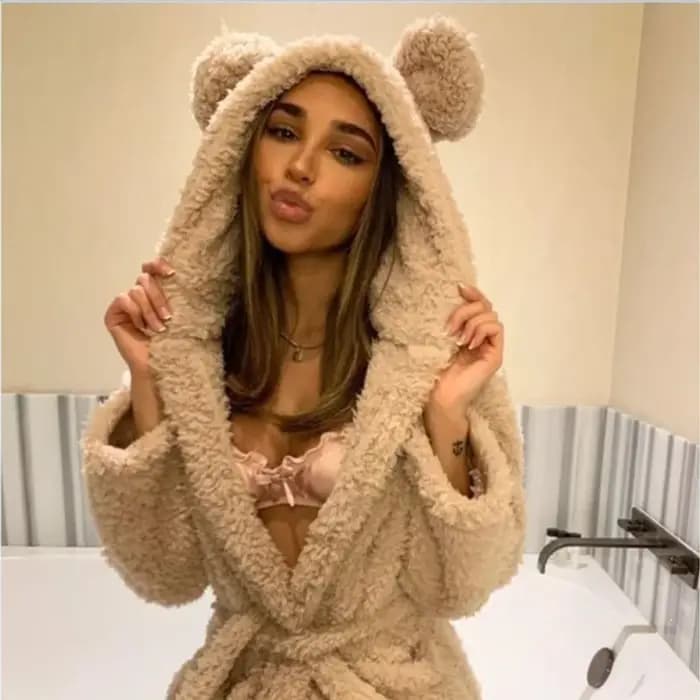 Nouvelle Robe de Chambre Décontractée Chaude Hiver 2026 pour Femme, Peignoir à Capuche avec Oreilles, Robe en Peluche Col V Manches Longues, Kimono Châle, Manteau de Bain Chaud