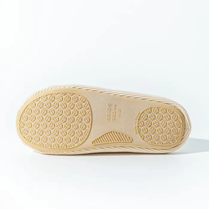 Chaussons d'intérieur simples et unis pour femmes