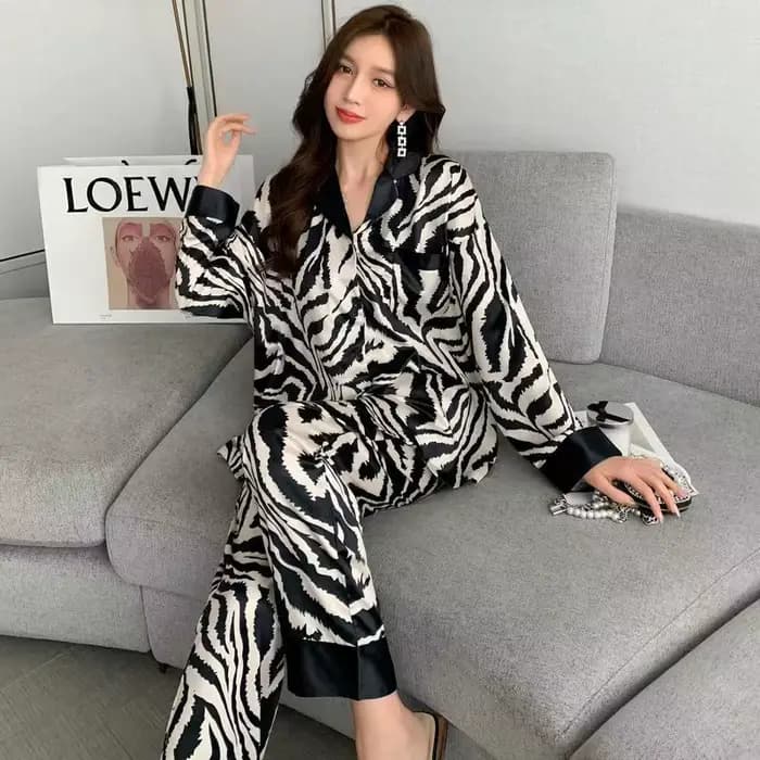 Ensembles de pyjama en faux satin pour femmes