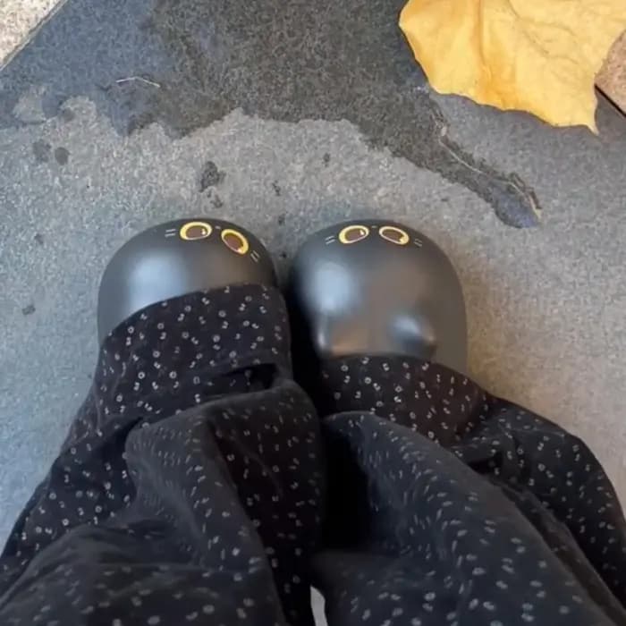 Nouvelles pantoufles mignonnes à motif de patte de chat