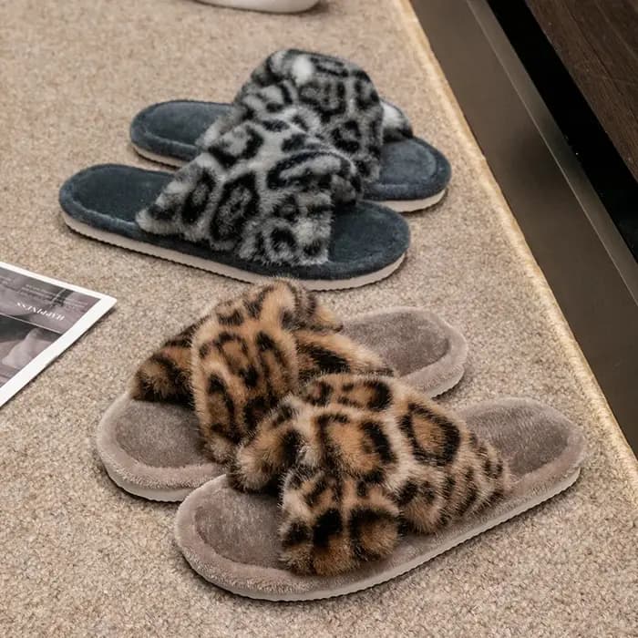 Pantoufles à bout ouvert imprimées léopard pour femmes
