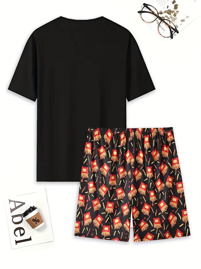 Un ensemble de pyjamas décontractés imprimés avec des motifs de frites