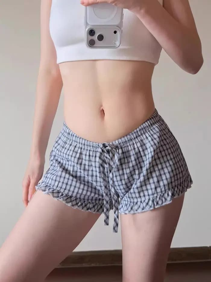 Short de pyjama à carreaux pour femme avec cordon de serrage réglable et volants