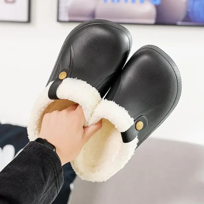 ELUVA unisexe pantoufles hiver chaud maison chaussures intérieur extérieur EVA imperméable anti-dérapant flou doublure en peluche confort plate-forme sabots
