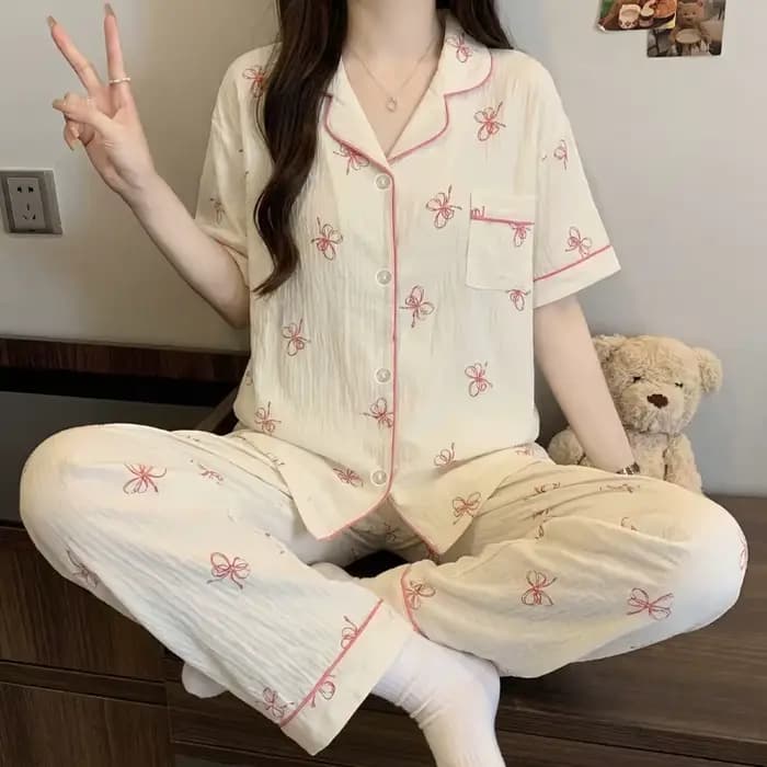 Pyjama doux à nœuds de style français pour femme : ensemble d'été à manches courtes et pantalon long avec imprimé nuage