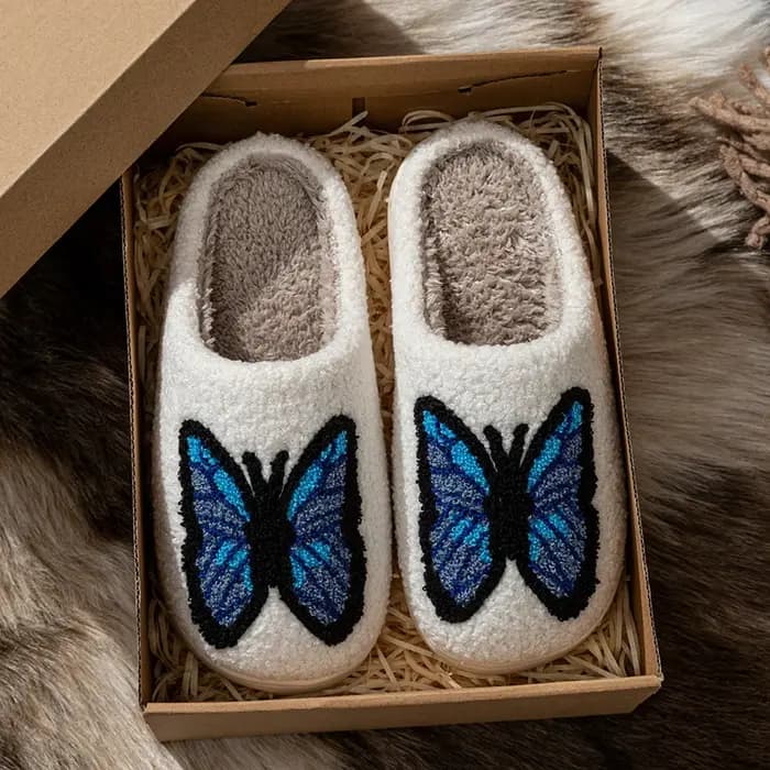 Chaussons pour femmes mignon bleu papillon broderie intérieur doux respirant confortable Couple mode hiver maison chaussures chaud