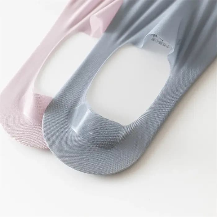 Pantoufles en soie glacée pour femmes