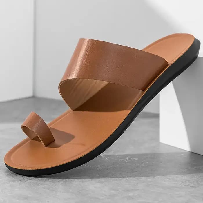 Pantoufles pour hommes 2025 été nouveau pantoufle en cuir décontractée confortable antidérapant