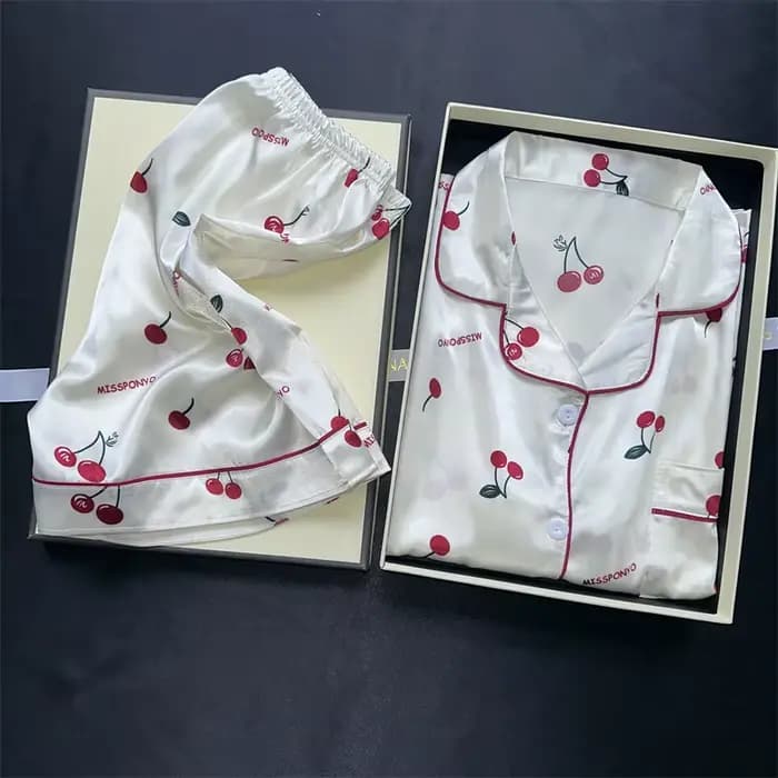 Ensemble pyjama imprimé cerise pour femmes