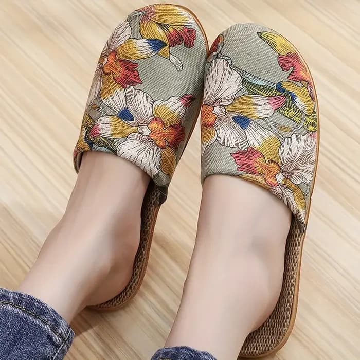Nouvelles pantoufles d'été 2026 pour femmes en lin, style chinois brodé, à bout ouvert, antidérapant