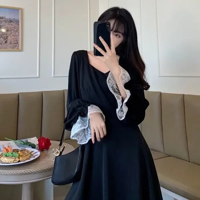 Robe à manches longues pour femmes élégantes Ins Black All-match Fashion Spring M-4XL Square Collar