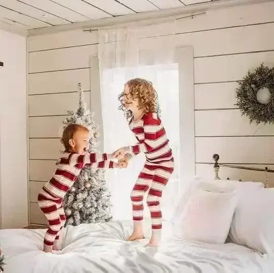 Joyeux Noël 2025 Mère Père Enfants Ensemble de pyjamas assortis Rayé Pyjama ample décontracté