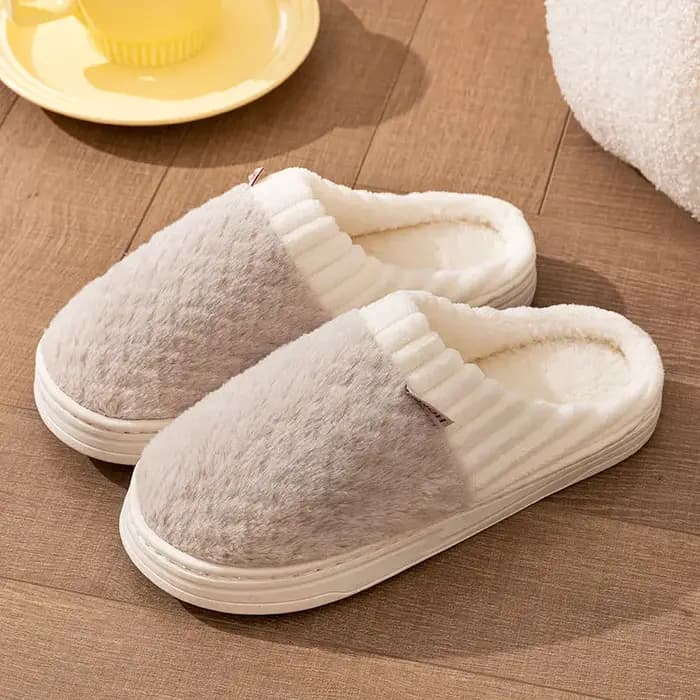 Chaussons d'intérieur antidérapants en peluche pour femmes et hommes