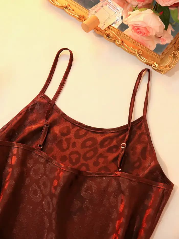 Ensemble pyjama élégant à imprimé léopard marron pour femmes