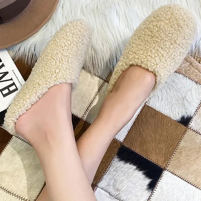 Pantoufles d'hiver 2026 en laine pour femme