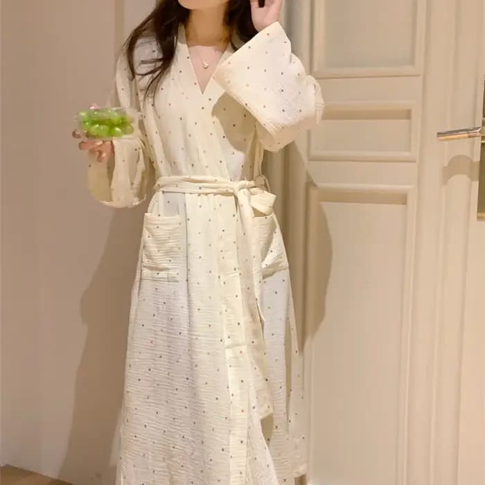 Robe de nuit simple et fraîche à imprimé pois pour femmes