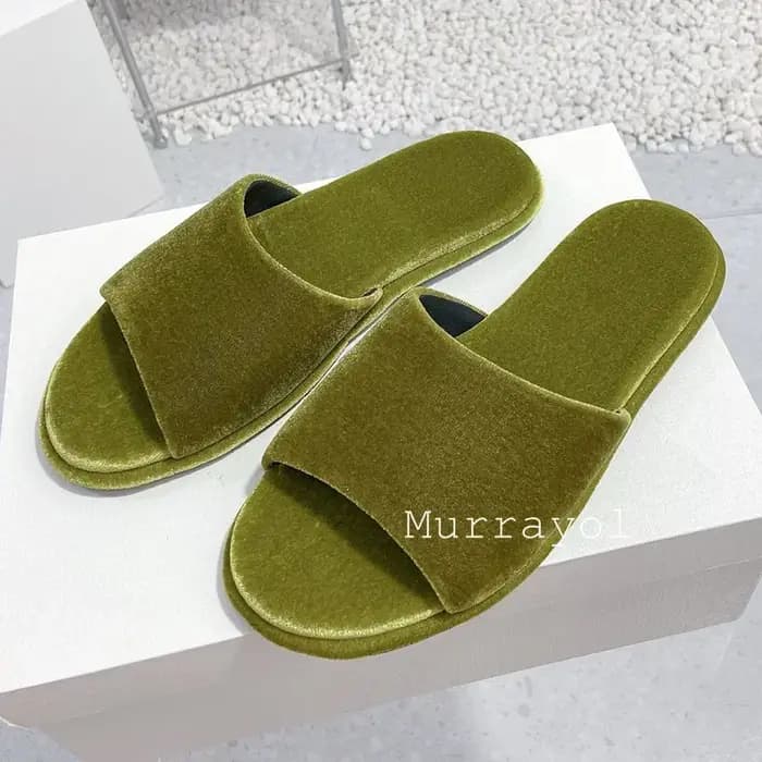 Pantoufles en cuir véritable de couleur unie pour femmes