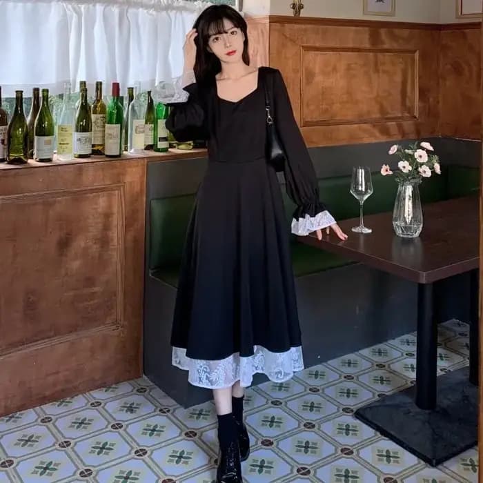 Robe à manches longues pour femmes élégantes Ins Black All-match Fashion Spring M-4XL Square Collar