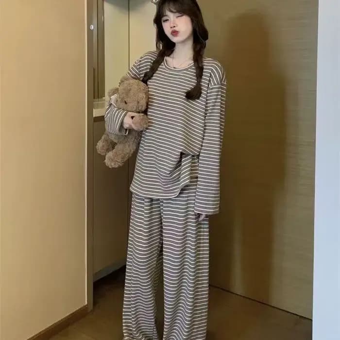 Pyjama rayé simple de style coréen pour femmes
