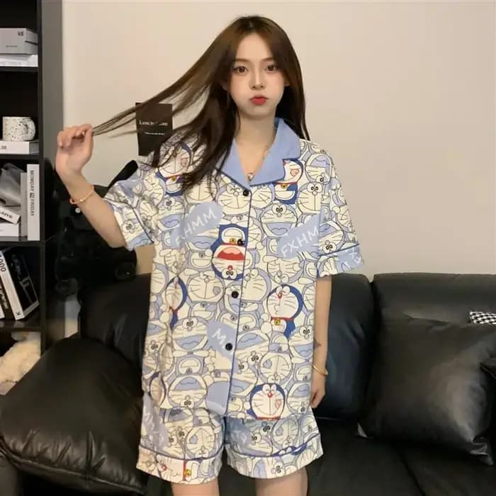 Nouvel ensemble pyjama Doraemon à motif original, manches courtes et short, mode estivale, confort et détente pour la maison