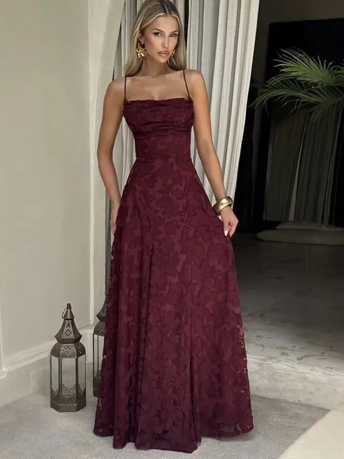Robe longue à bretelles licou pour femmes