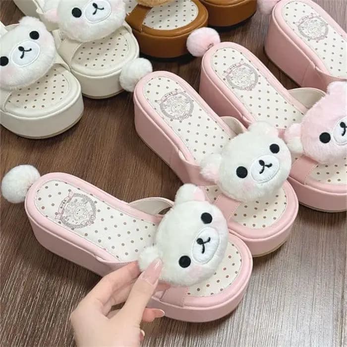 Pantoufles d'ours de dessin animé sur le thème d'été pour femmes