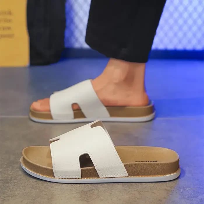 Chaussons noirs tendance pour homme, confortables et souples, à plateforme, de créateur, décontractés, pour l'extérieur et la plage, claquettes pour homme