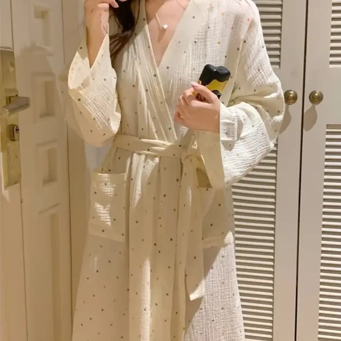 Robe de nuit simple et fraîche à imprimé pois pour femmes