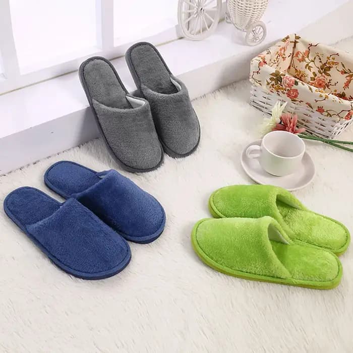 Pantoufles d'hiver chaudes en peluche pour hommes