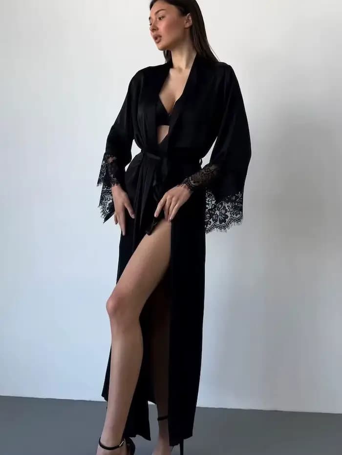 Ensemble de Nuisette et Peignoir en Soie Luxueux pour Femme