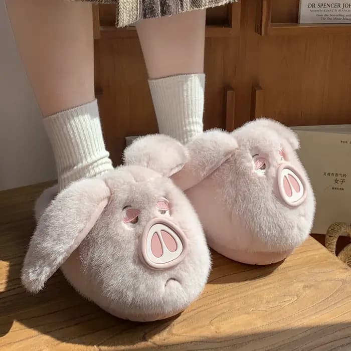 Pantoufles moelleuses cochon de dessin animé pour femmes