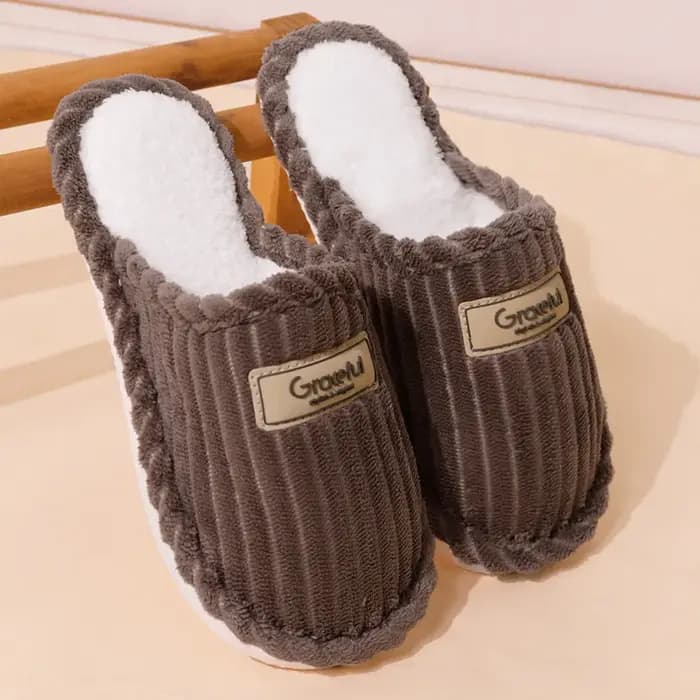 Pantoufles de maison confortables à semelle souple pour femmes