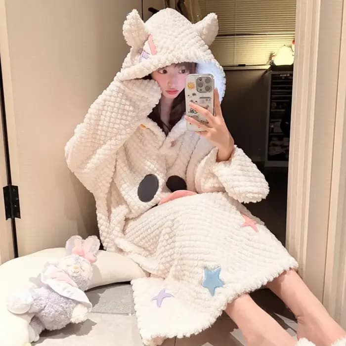 Pyjama d'hiver pour femme, doublé polaire, motif visage amusant et original, imprimé ananas, robe de nuit chaude à capuche, vêtements d'intérieur
