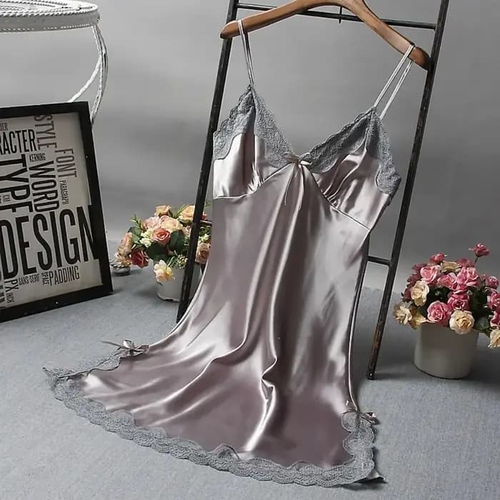 Sexy dentelle Patchwork Camisola Lingerie nuisette mariage robe en soie vêtements de nuit chemise