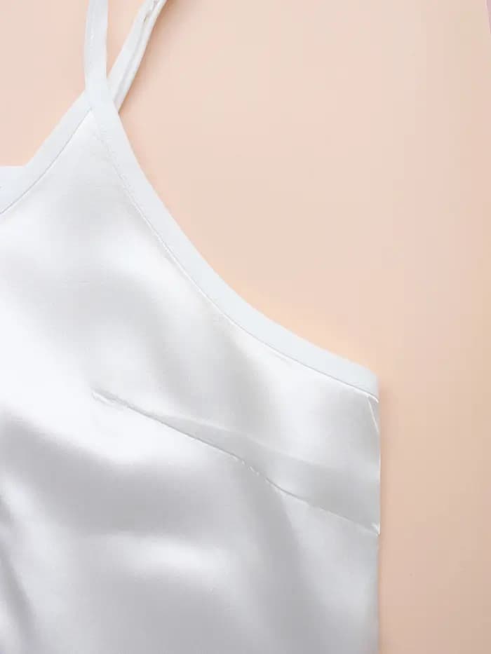 Pyjama camisole sexy en popeline semblable au satin super doux et légèrement élastique pour femme