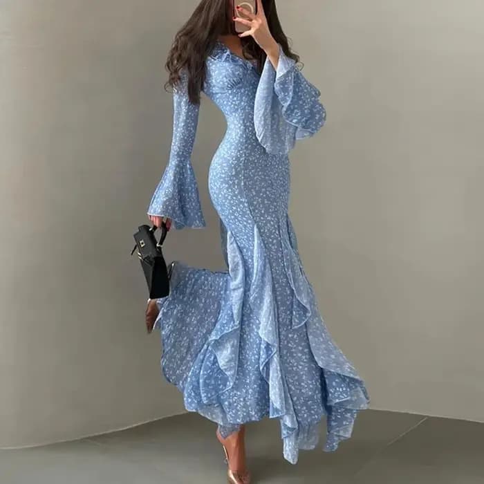 Robe longue élégante pour femme à manches évasées et bordure feuille de lotus