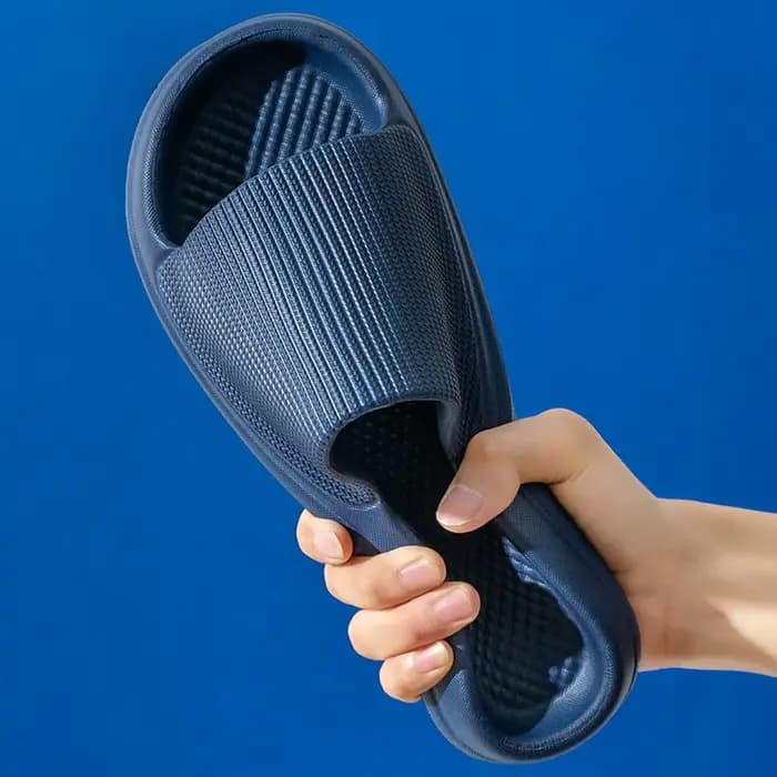 Grande taille 47 48 hommes pantoufles lumière EVA semelle souple confort chaussures décontractées maison salle de bain anti-dérapant tongs été plage sandales
