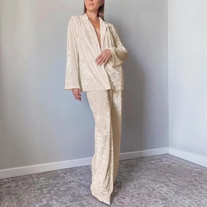 Nouveau velours Beige 2 pièces ensembles de vêtements de maison hiver hauts à manches longues et pantalons taille haute