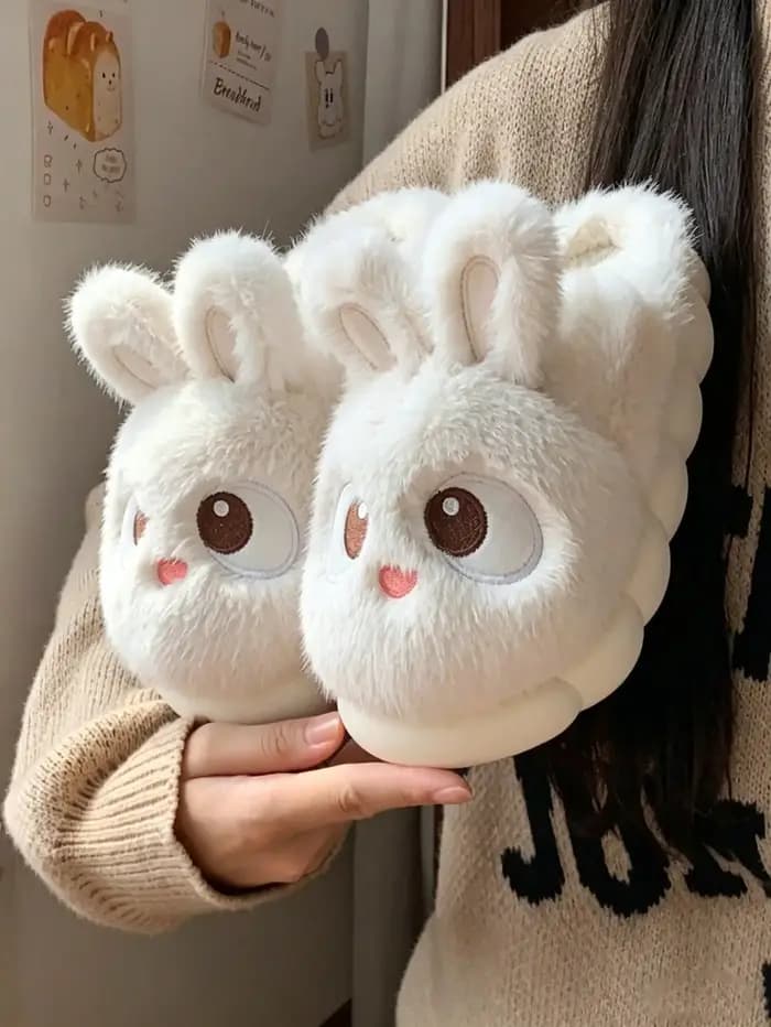 Nouvelles pantoufles lapin mignonnes de style dessin animé 2026 pour femmes