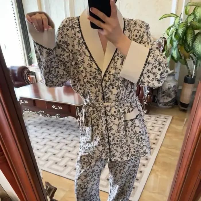Pyjama de luxe en velours pour femme