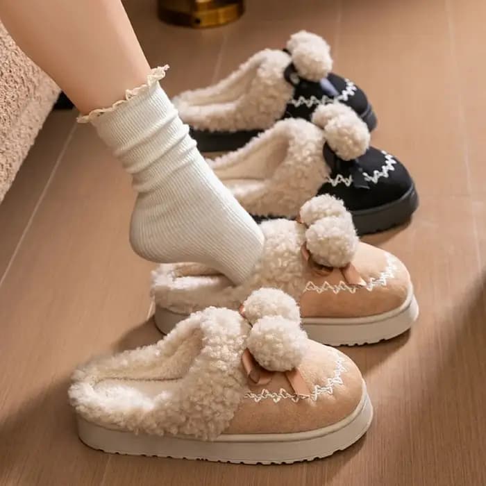Pantoufles en peluche de coton antidérapantes durables