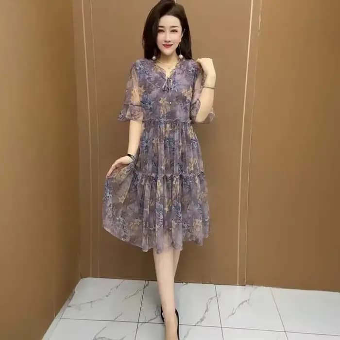 Robe d'été bohème à imprimé floral vert avec manches bouffantes